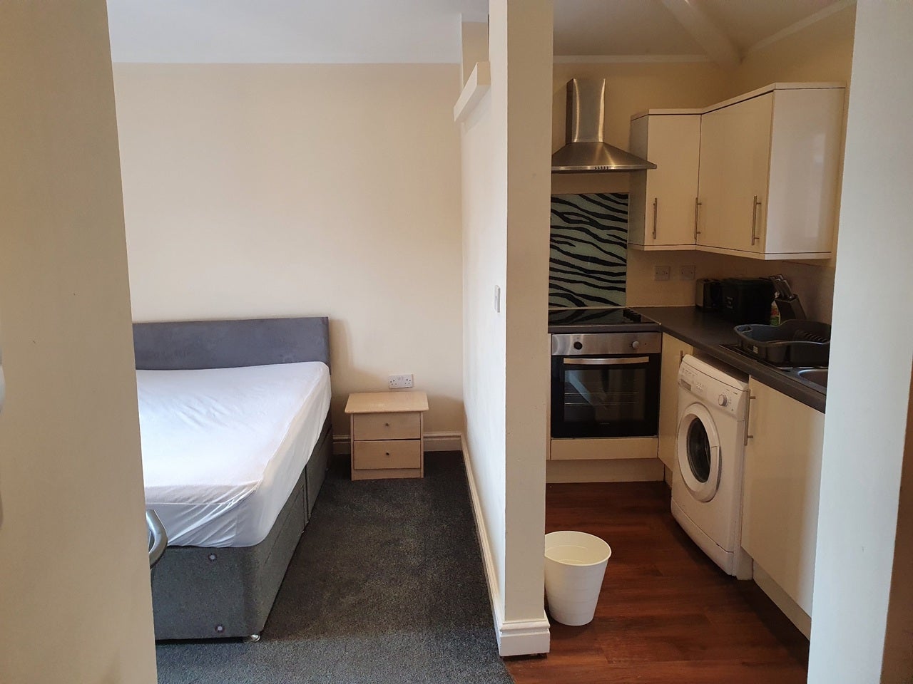 Flat Bethel Court in Salford