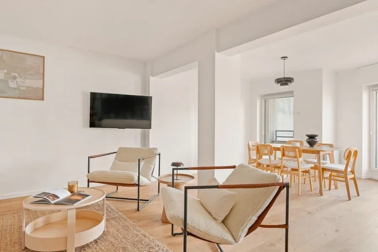 Flat Rue Jean Bologne in Paris