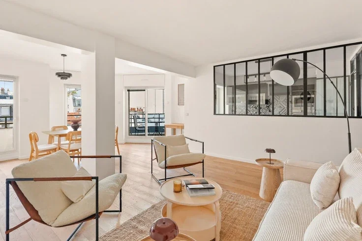 Flat Rue Jean Bologne in Paris