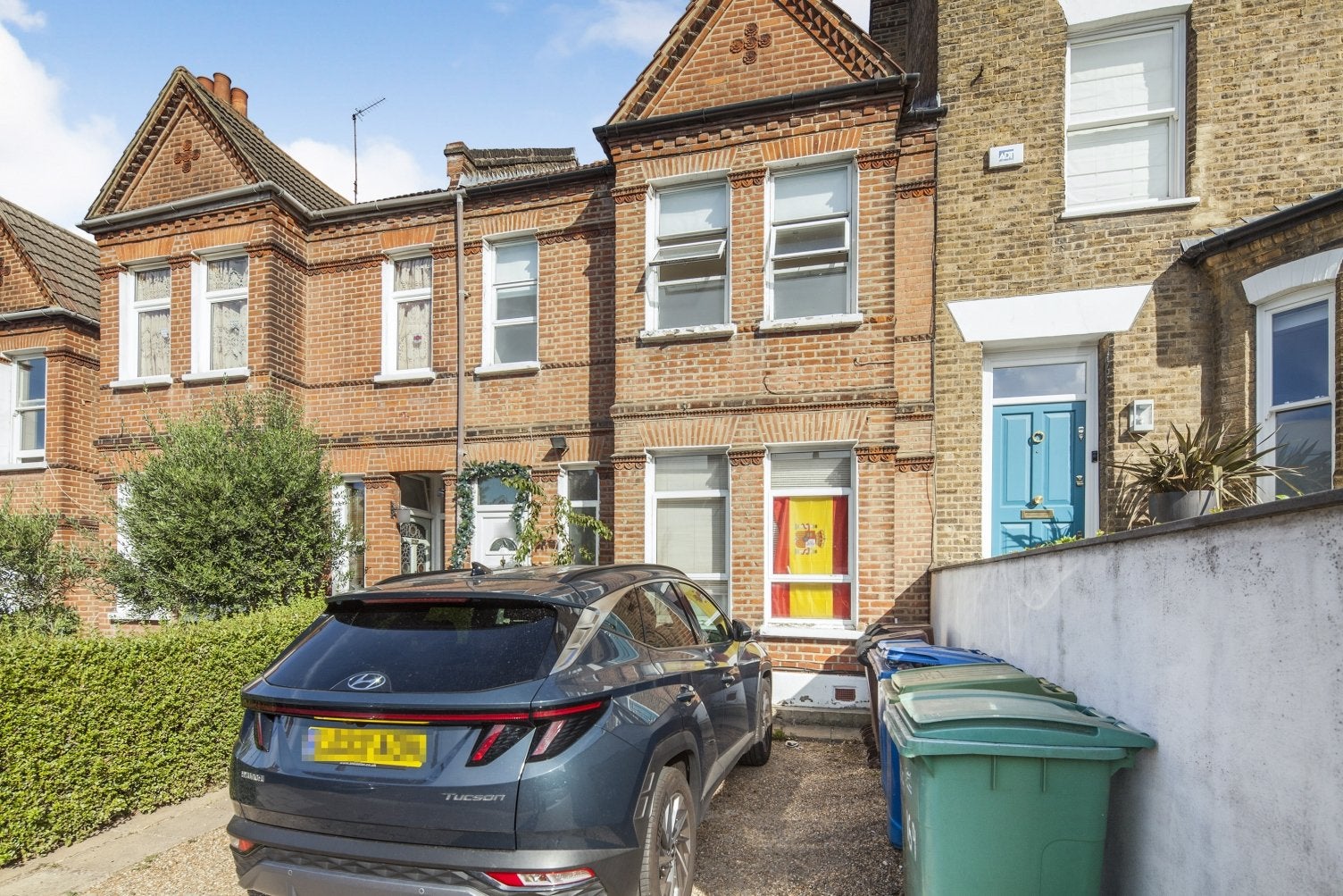 Flat Donkey Alley in Greater London