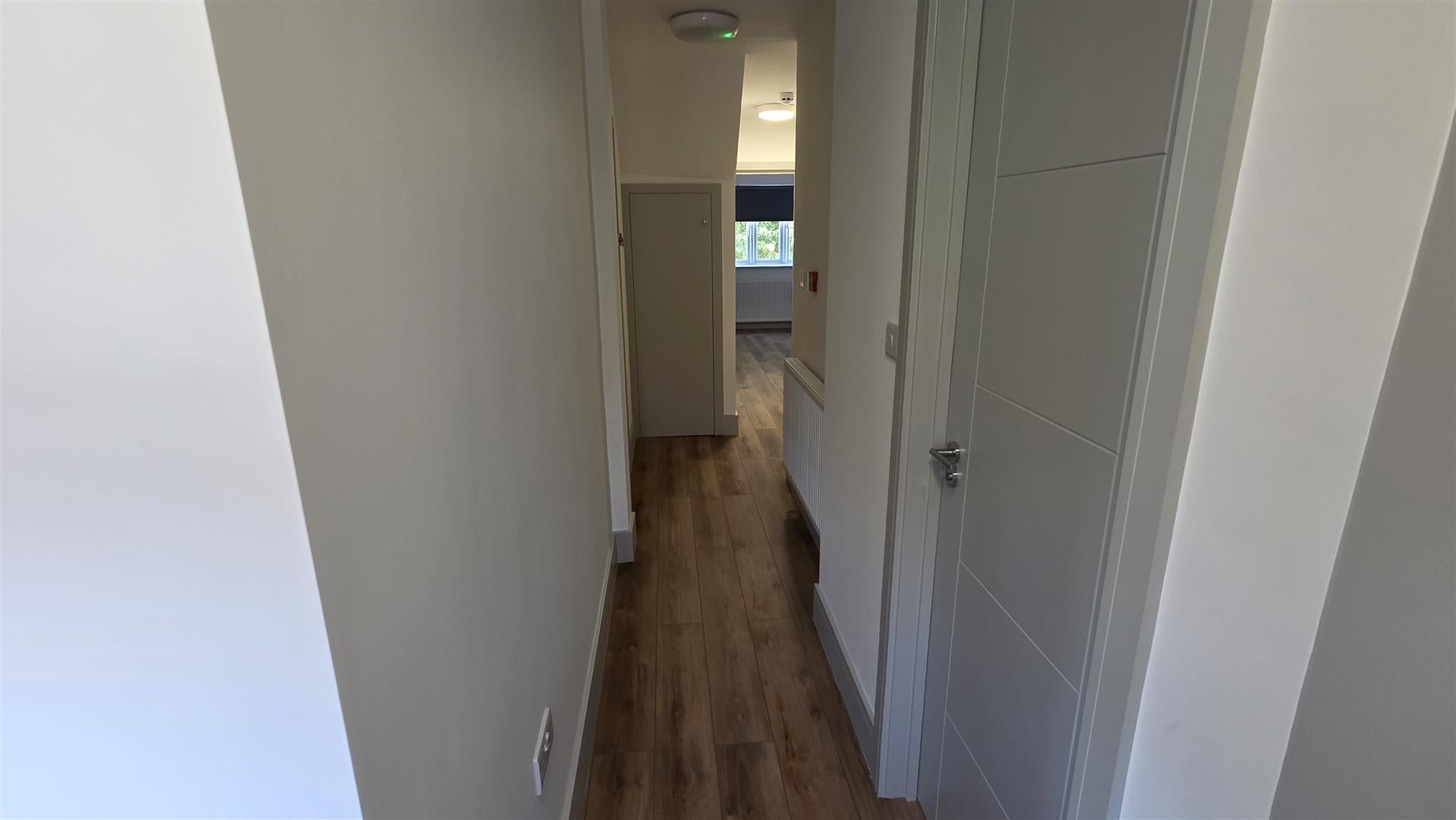 Flat Palgrave Avenue in Greater London