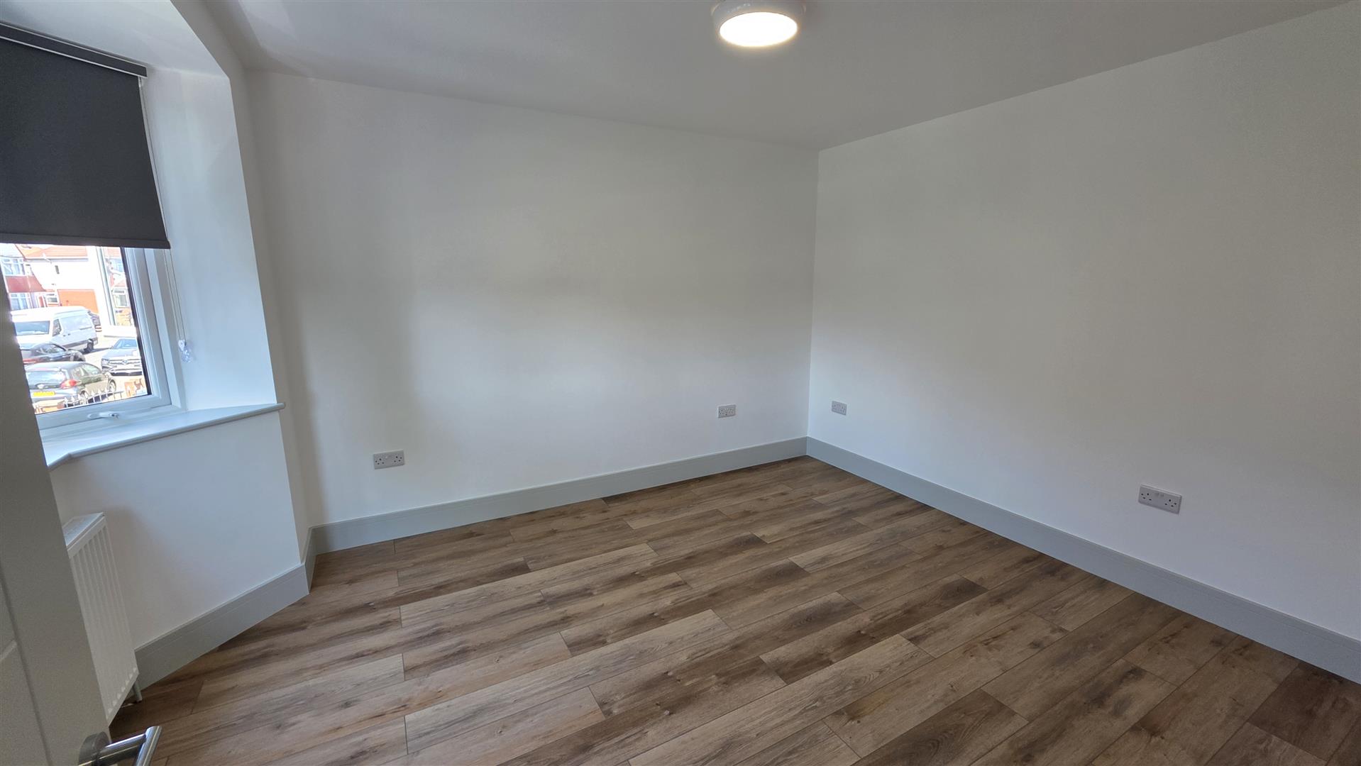 Flat Palgrave Avenue in Greater London