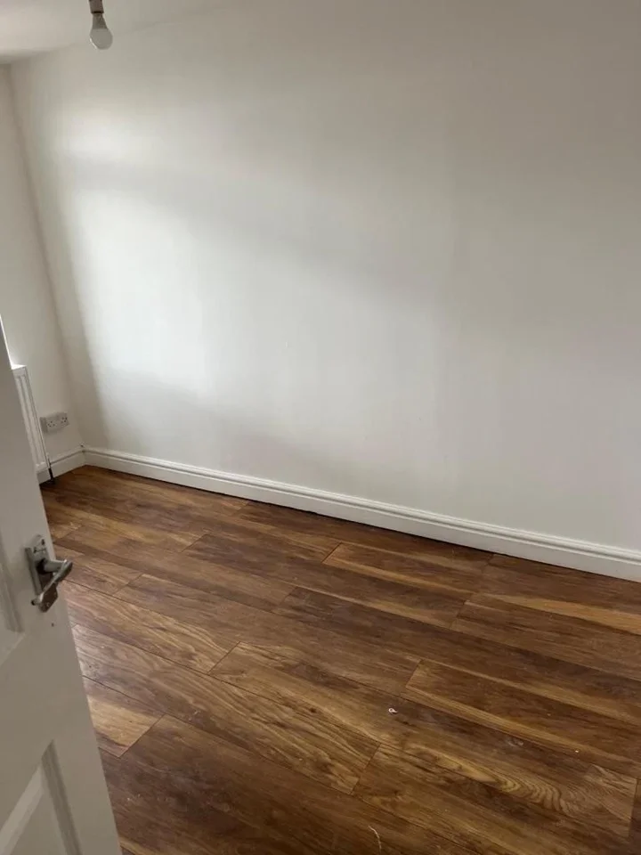 Flat Hertford Road in Greater London