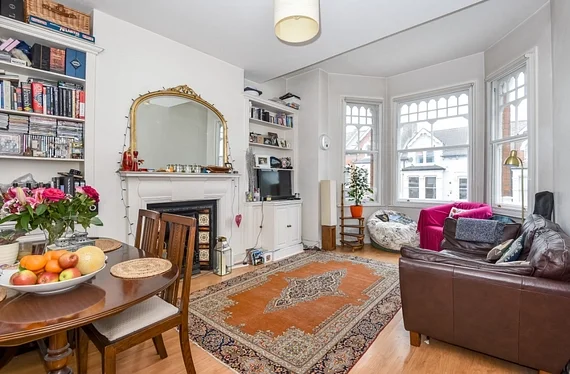 Flat Tottenham Lane in Greater London