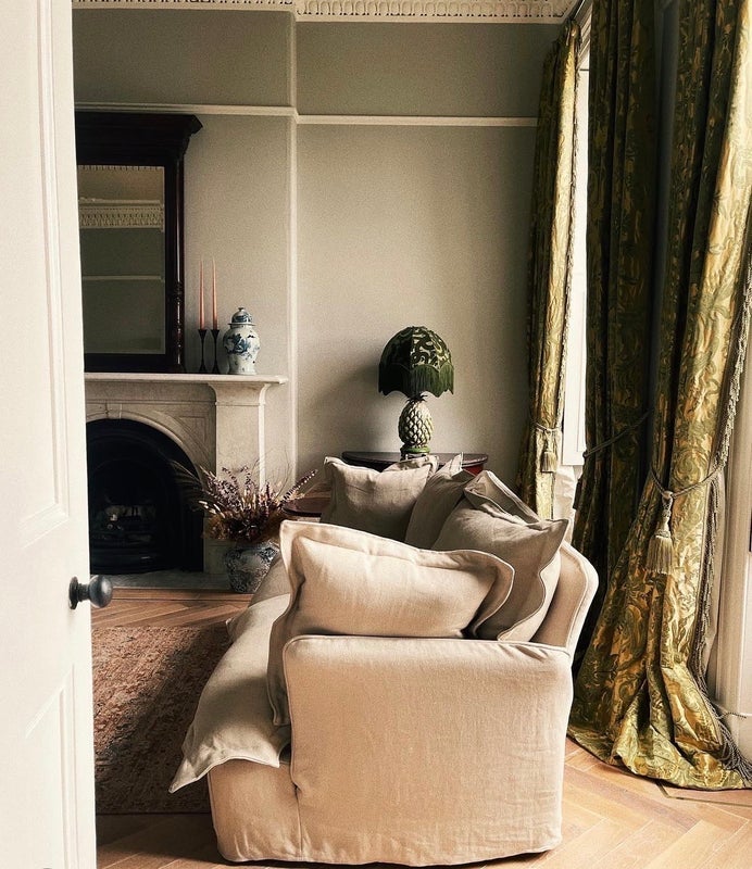 Room St Vincent Crescent in Glasgow