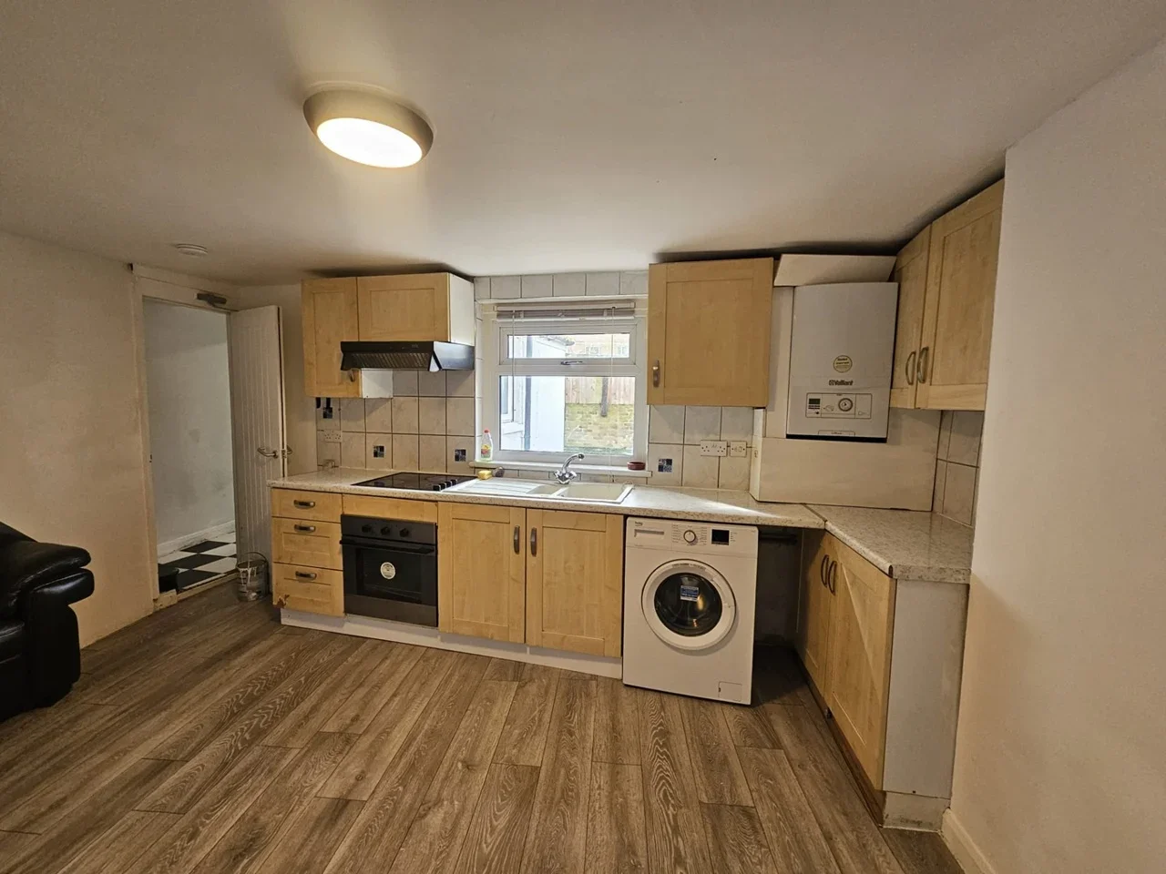 Flat Herbert Road in Greater London