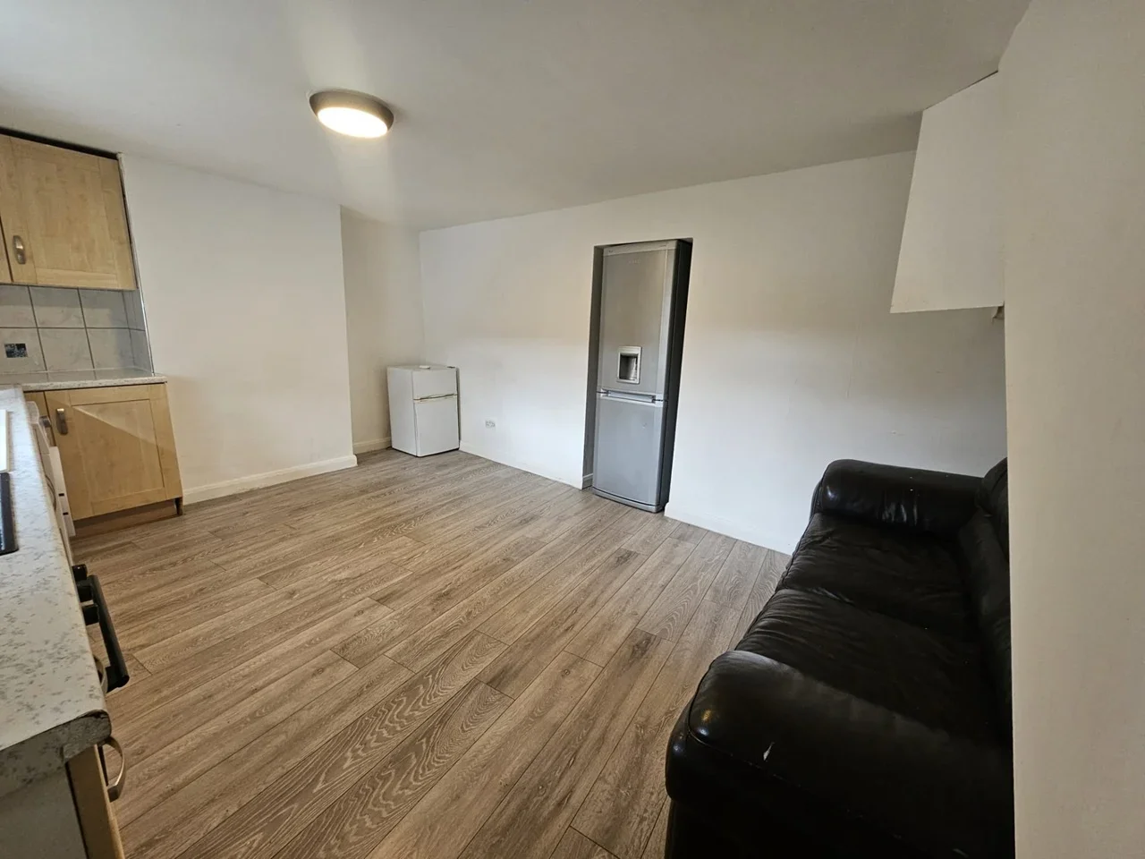 Flat Herbert Road in Greater London