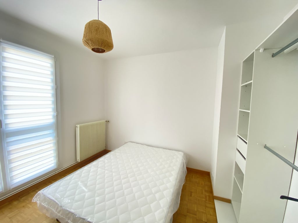 Flat Rue du Bois Perrin in Rennes