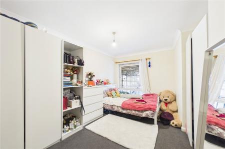 Flat Alençon Link in Basingstoke and Deane