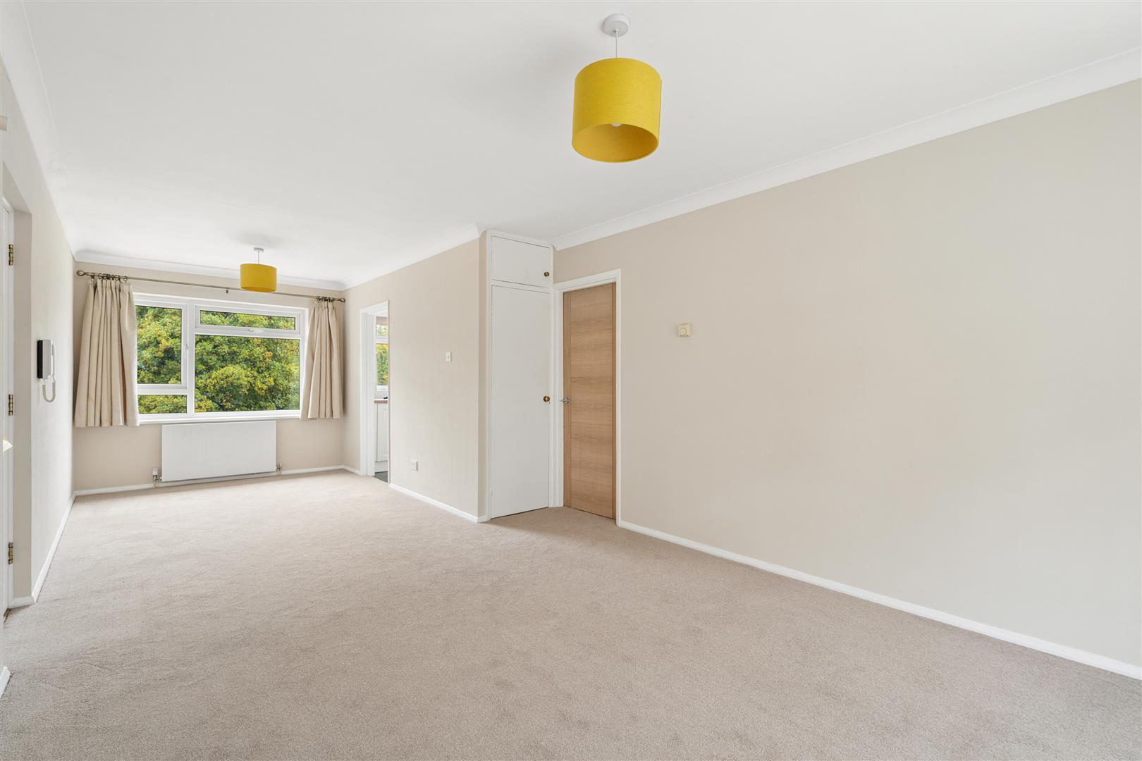 Flat Nightingale Road in Three Rivers