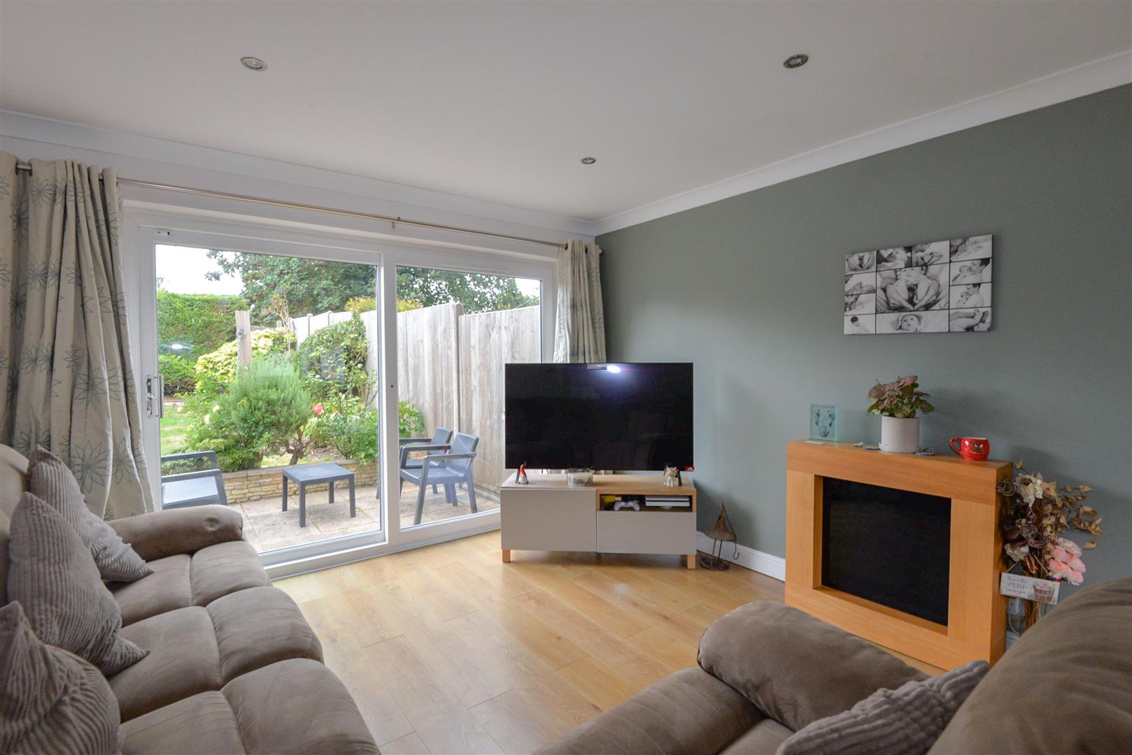 House Orchard Way in Woolavington
