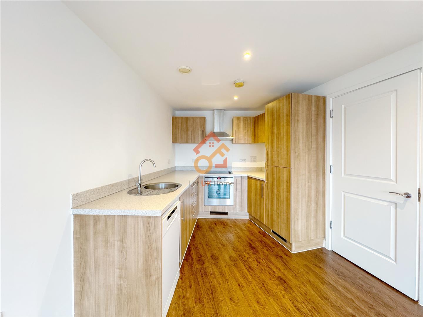 Flat Durnsford Road in Greater London