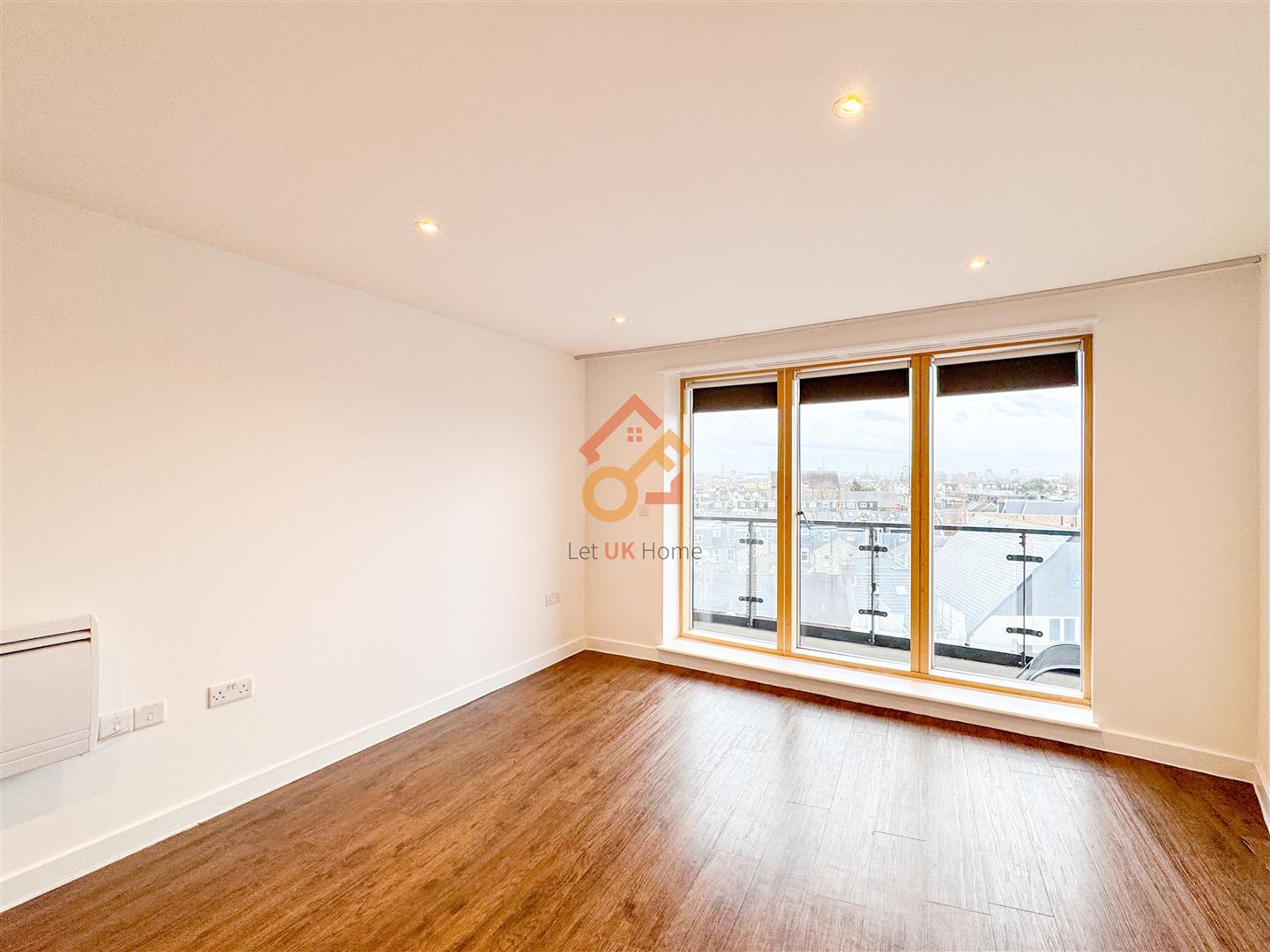 Flat Durnsford Road in Greater London