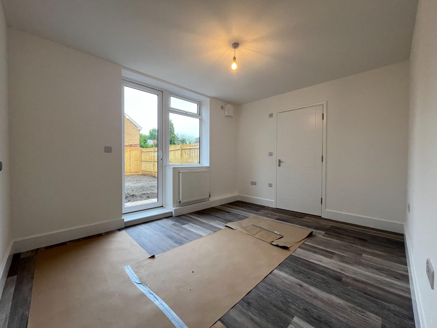 Flat Nutfield Road in Reigate and Banstead
