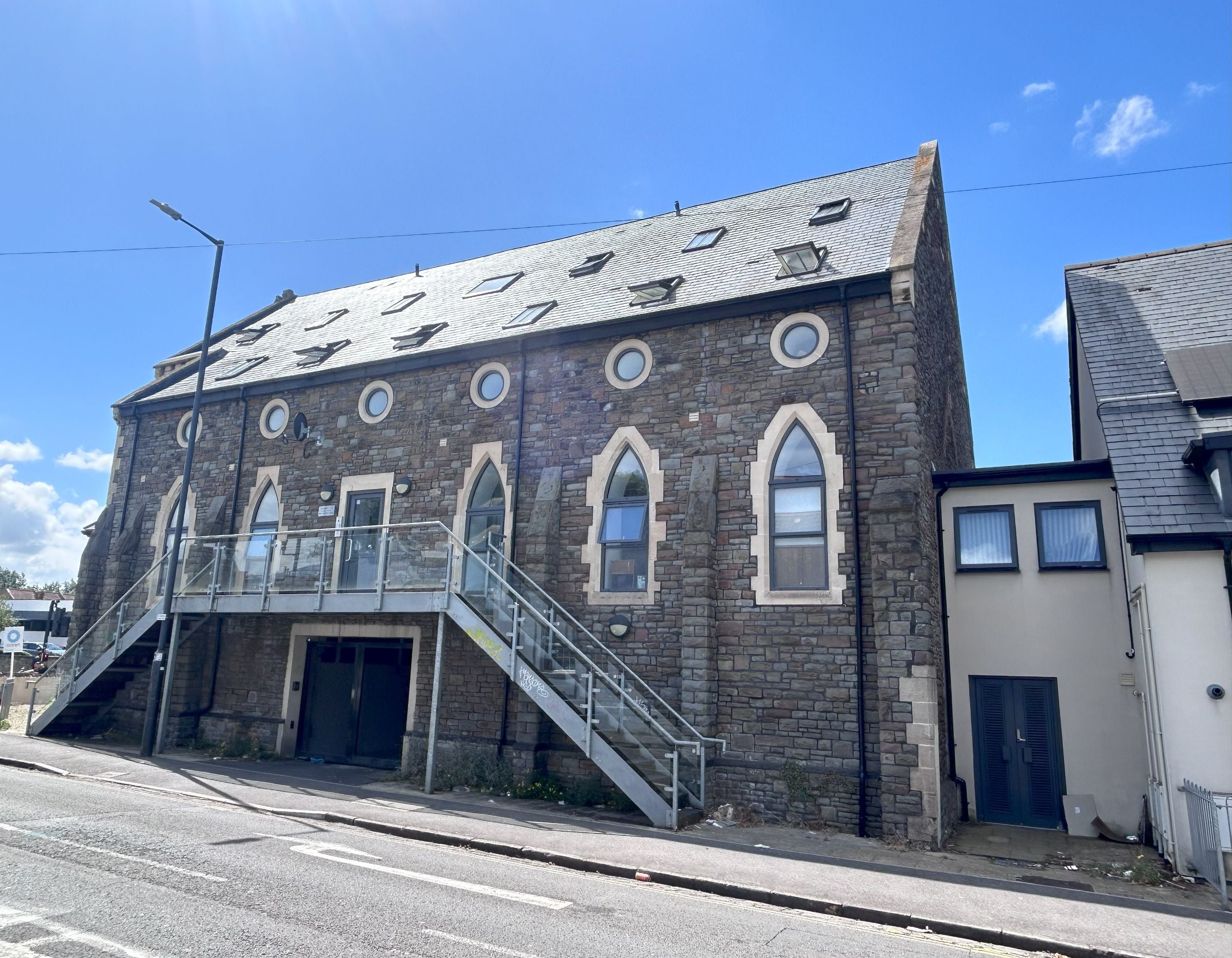 Flat Fishponds Road in Bristol