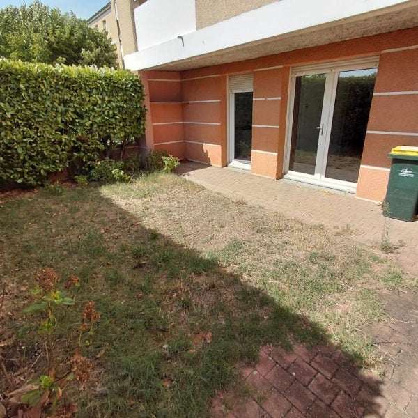 Flat Rue Avit Nicolas in Salaise-sur-Sanne