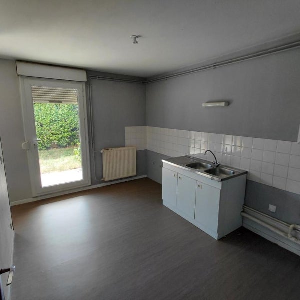 Flat Rue Avit Nicolas in Salaise-sur-Sanne