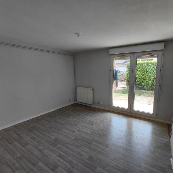 Flat Rue Avit Nicolas in Salaise-sur-Sanne