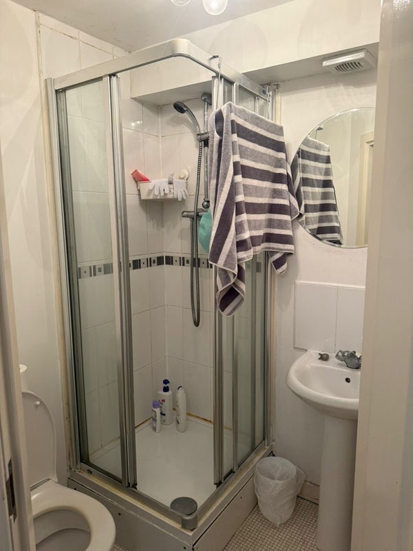 Room Bernard Terrace in Glasgow