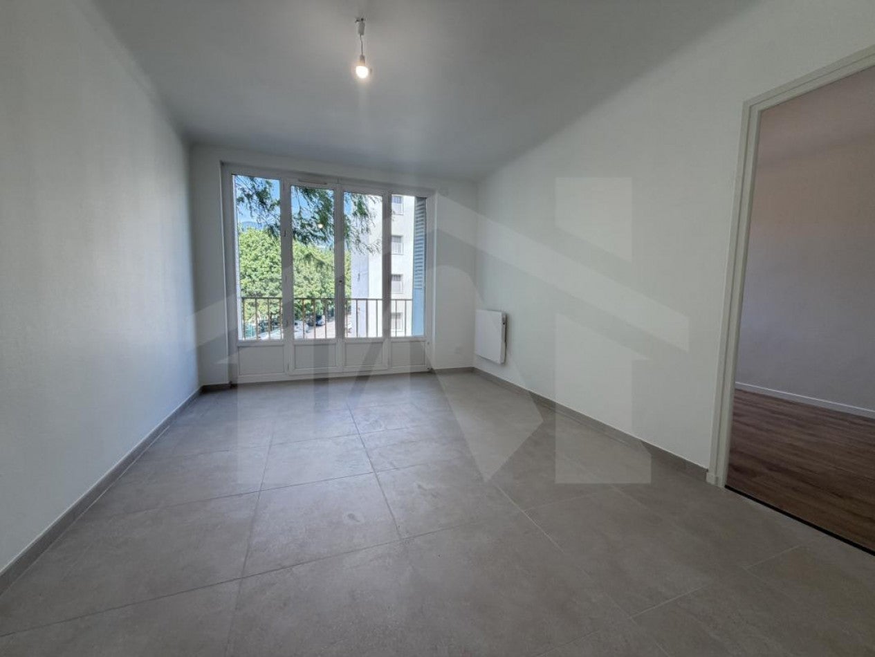 Appartement Boulevard Joliot Curie à Fontaine