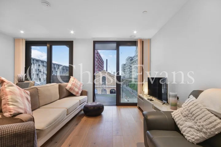 Flat Duke of Wellington Avenue in Greater London