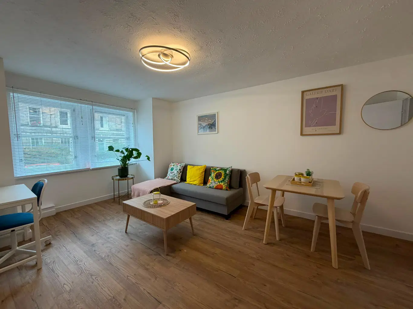Flat Rankeillor Street in City of Edinburgh