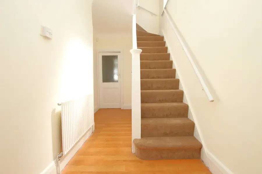 House Larkfield Avenue in Greater London