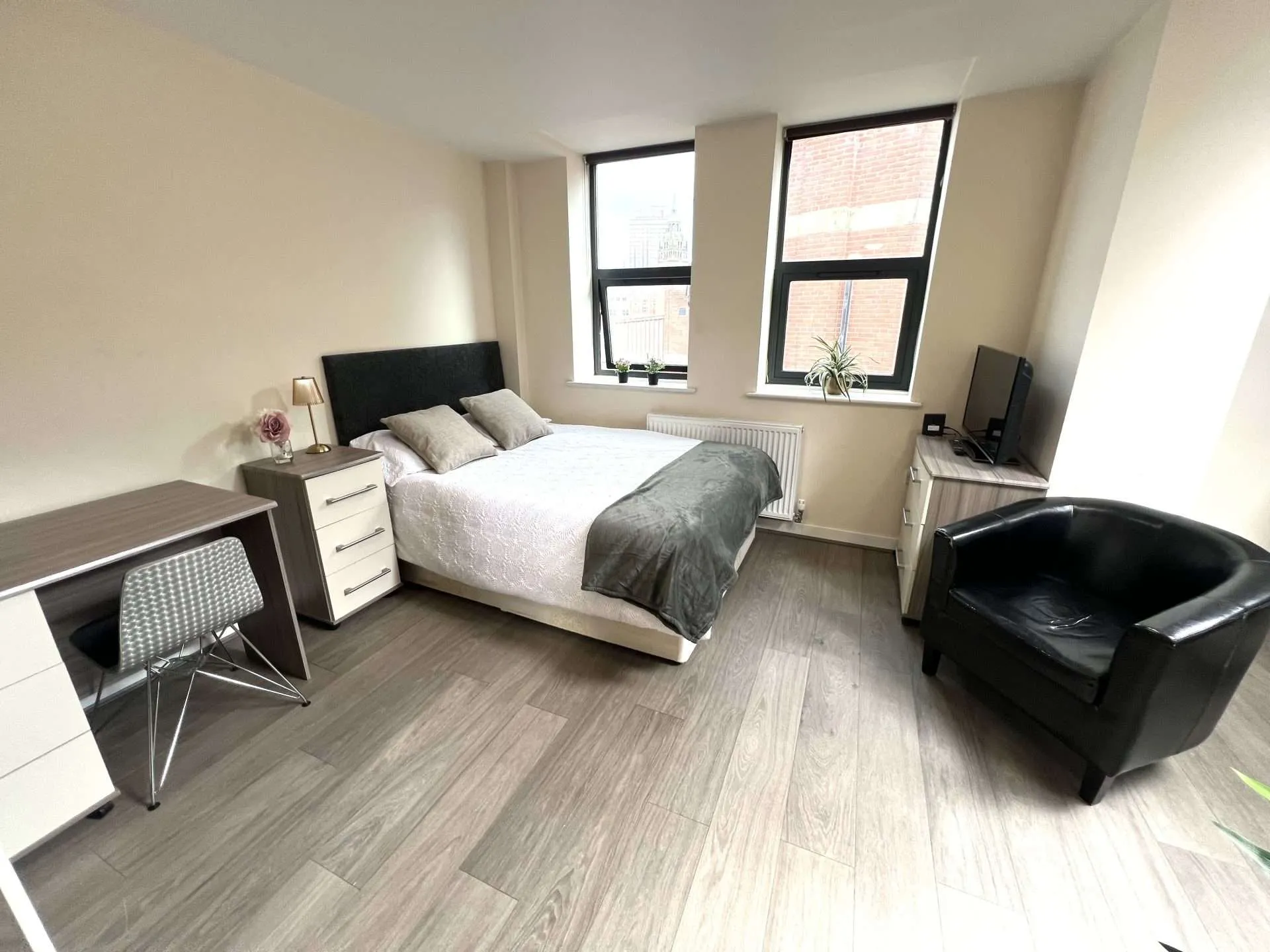 Flat Orchard Street in Sheffield