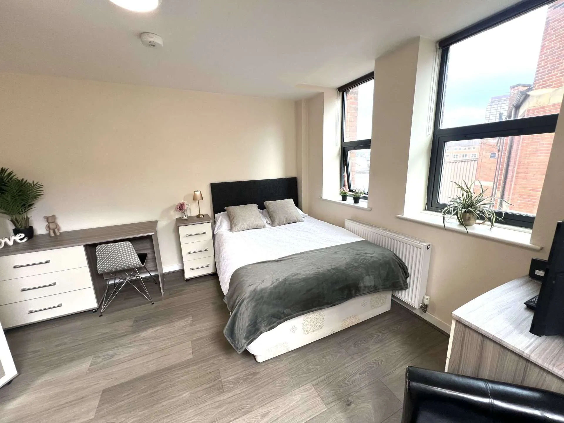 Flat Orchard Street in Sheffield