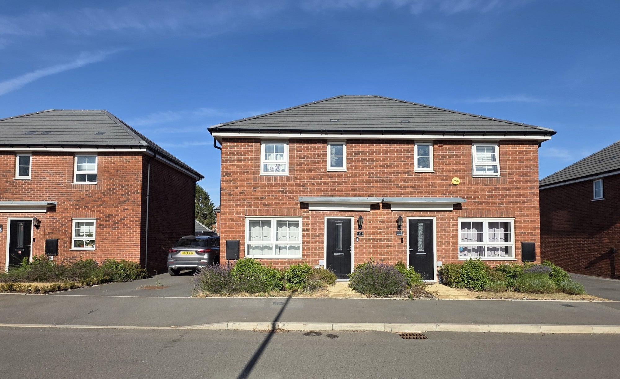 House Fern Green Close in Rugby