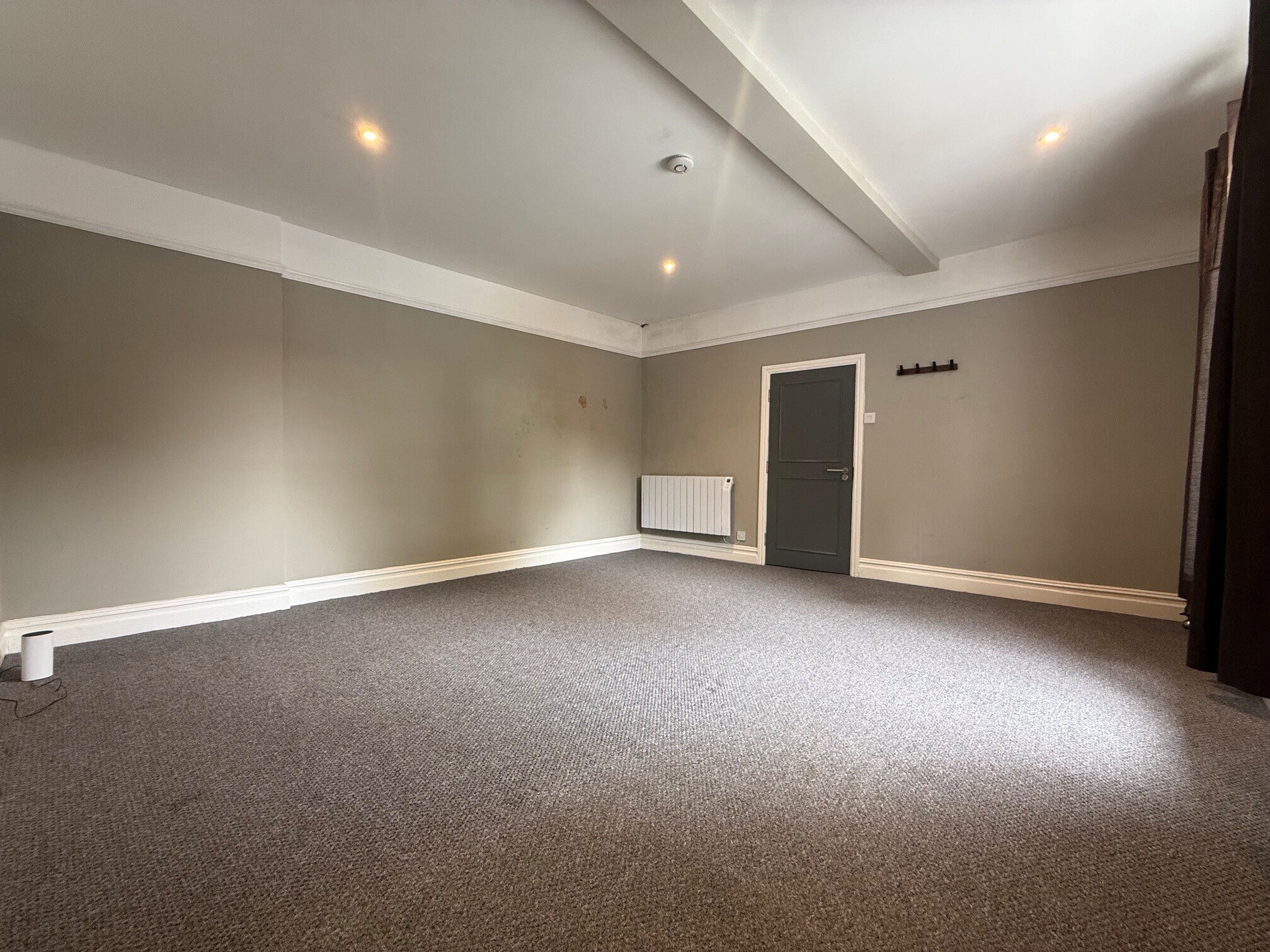 Room The Strand in Bromsgrove