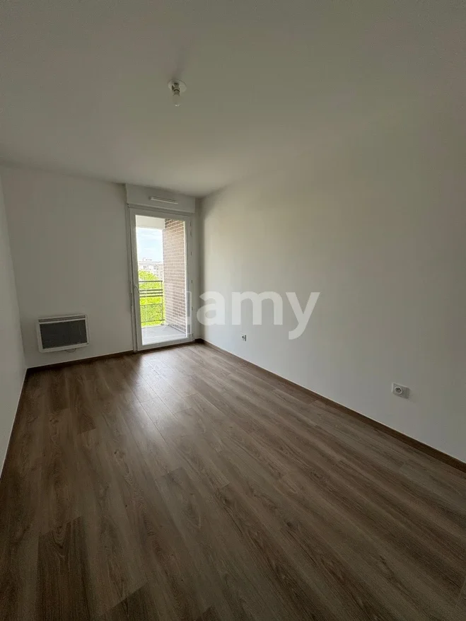 Flat Avenue Serge Dassault in Corbeil-Essonnes