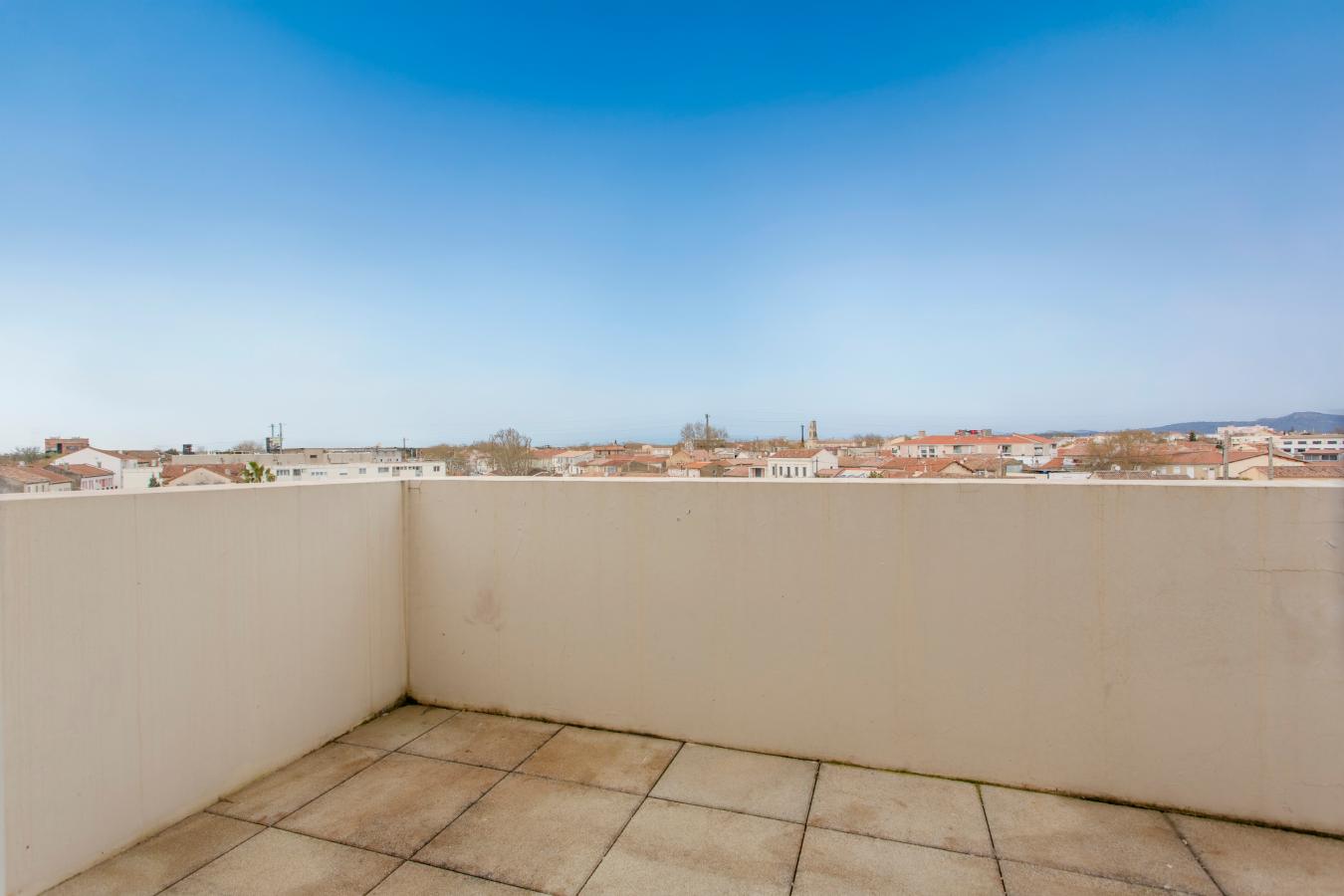 Flat Rue Paul Arène in Miramas