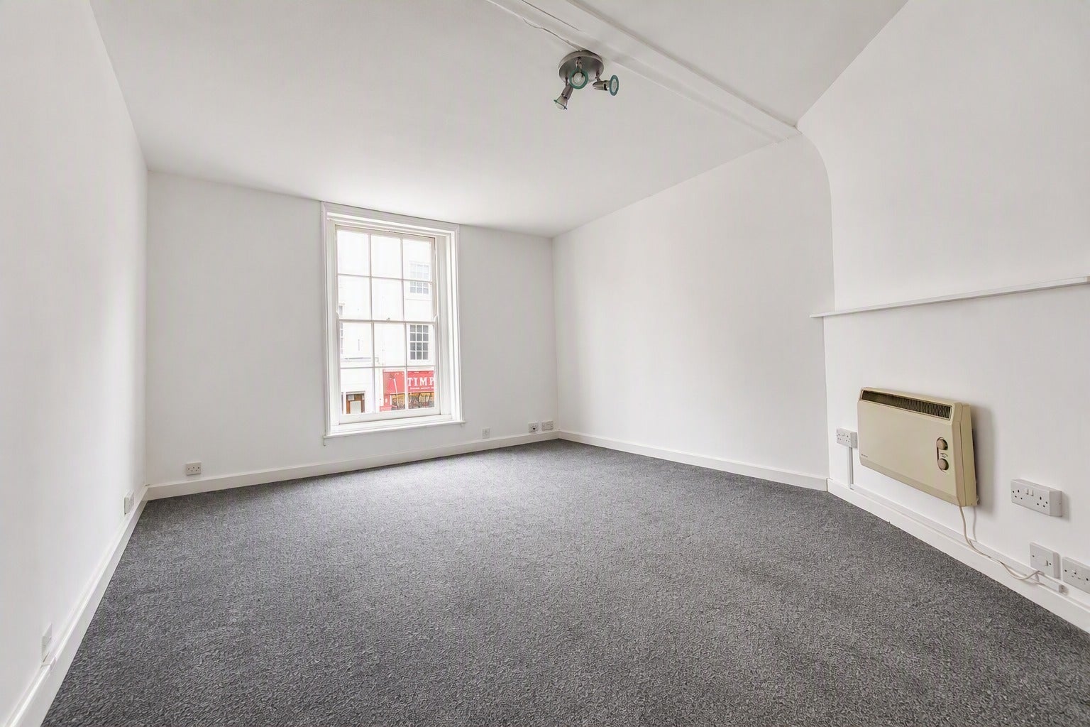 Flat Cooper Street in Chichester