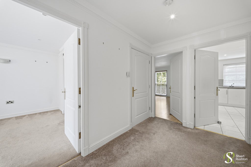 Flat Bexton Road in Knutsford
