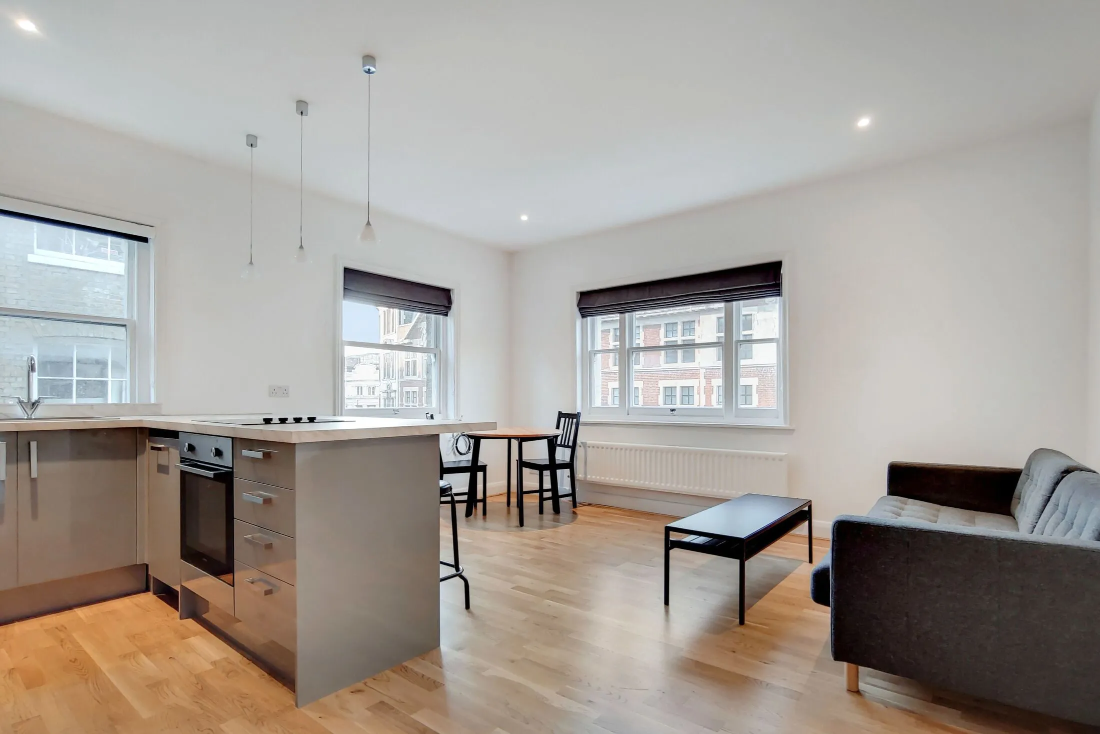 Flat Goswell Road in Greater London