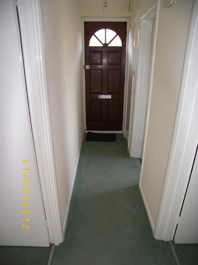Flat Peplins Way in Welwyn Hatfield