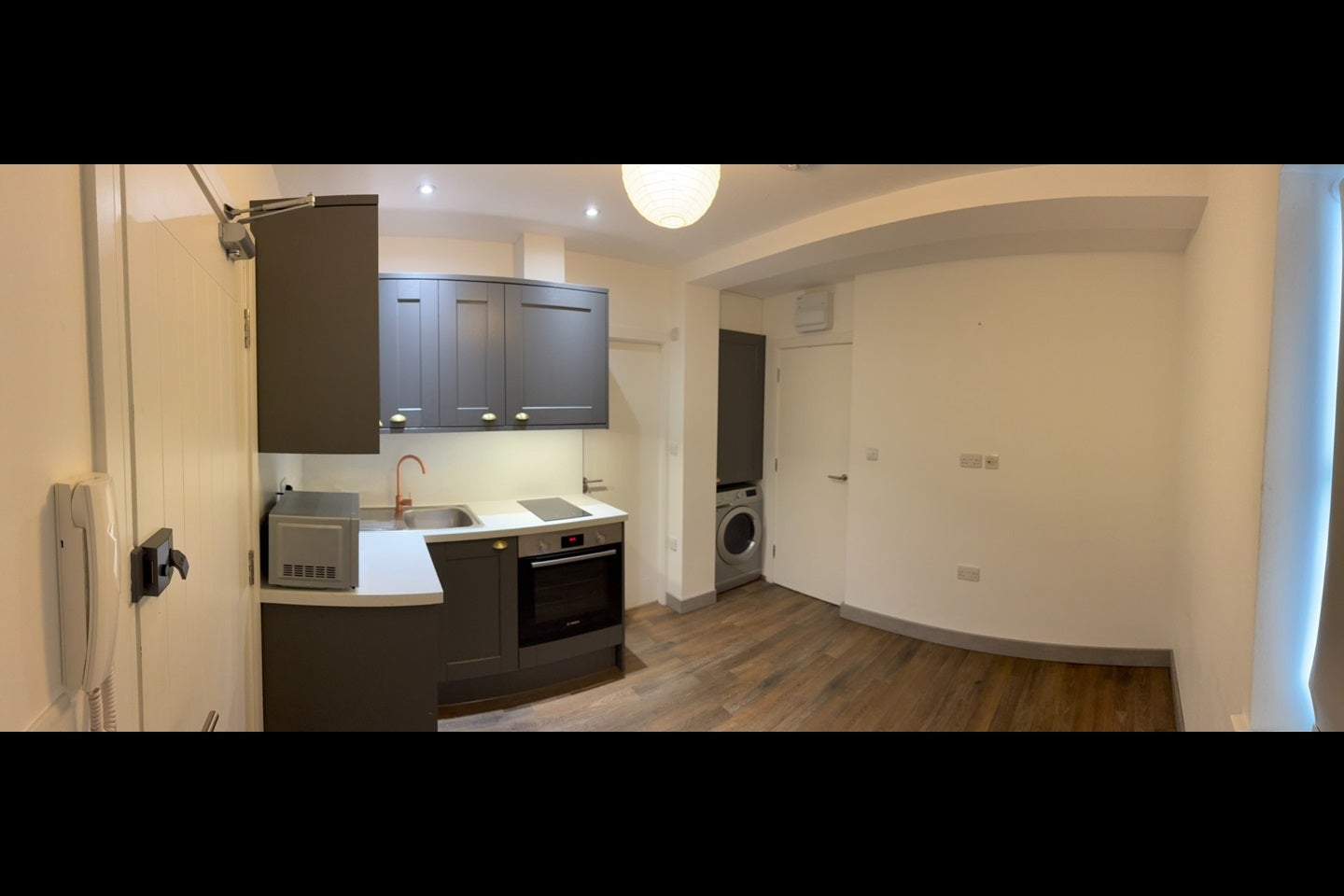 Flat Crossways in Greater London