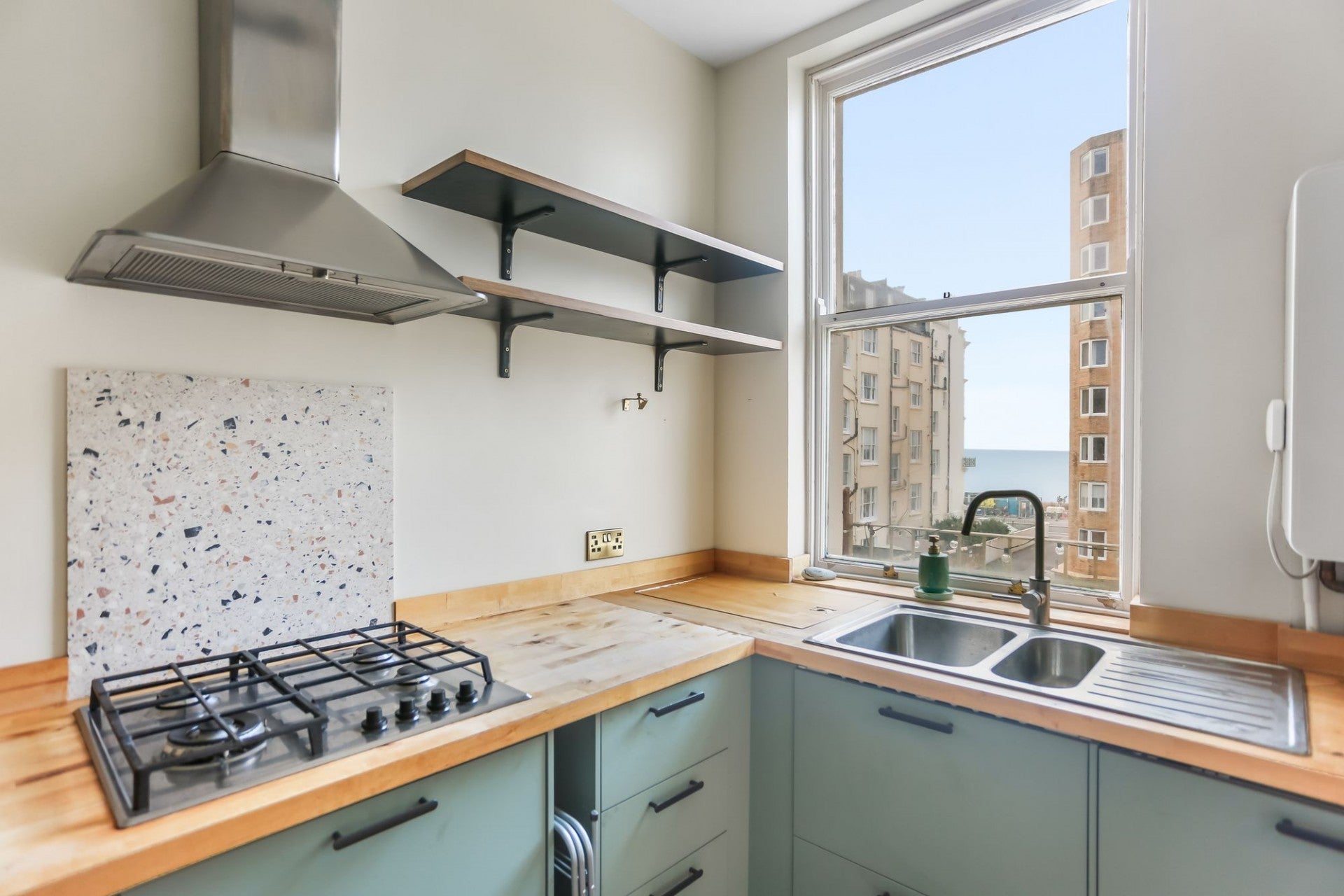 Flat Kingsway in Portslade by Sea