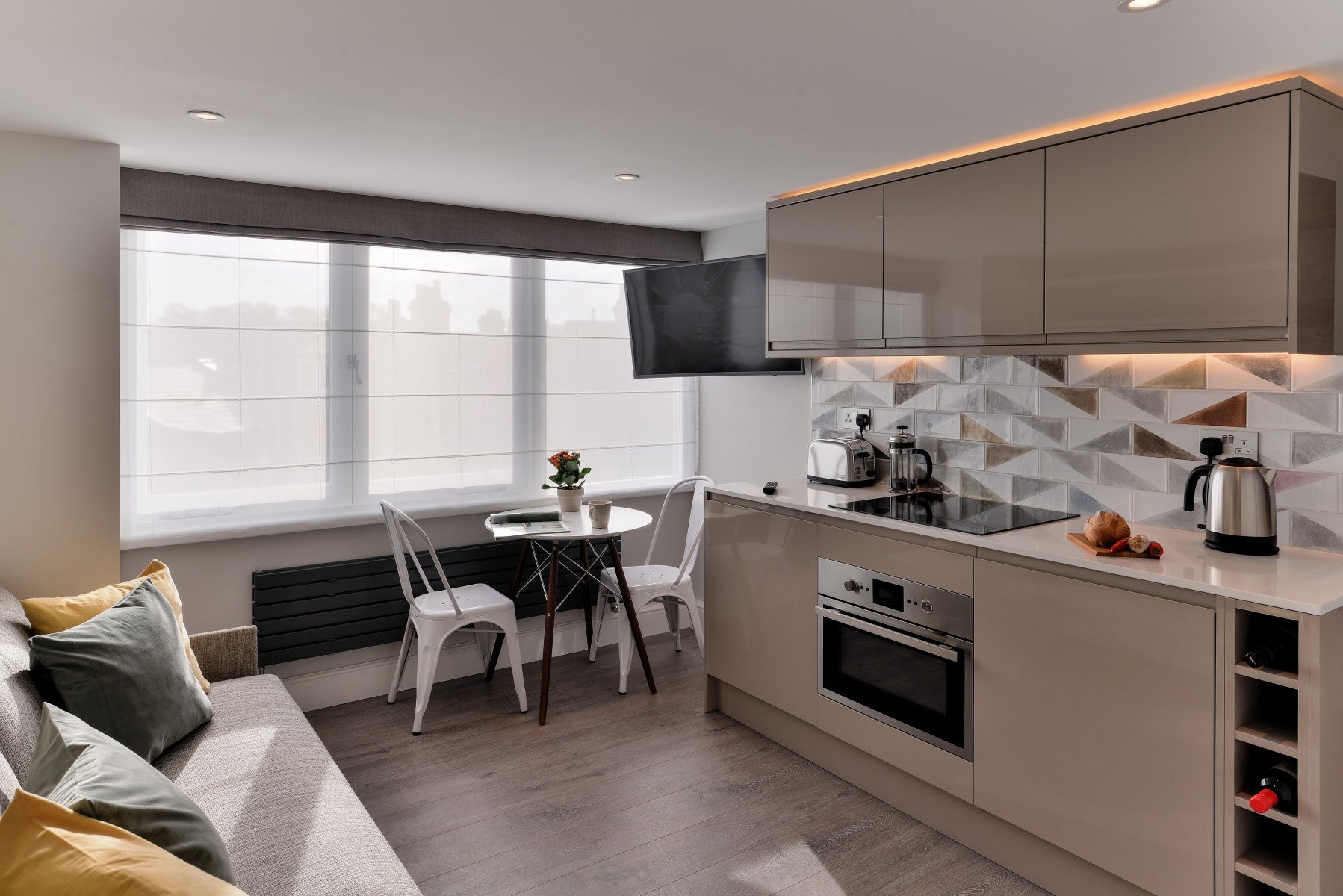 Flat Kingdon Road in London