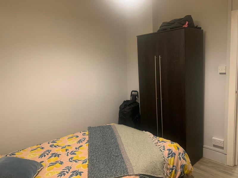 Room Ringford Road in Greater London