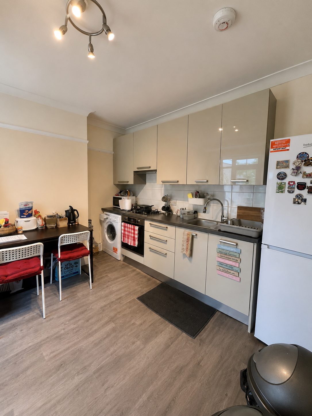 Flat Potter Street in Greater London