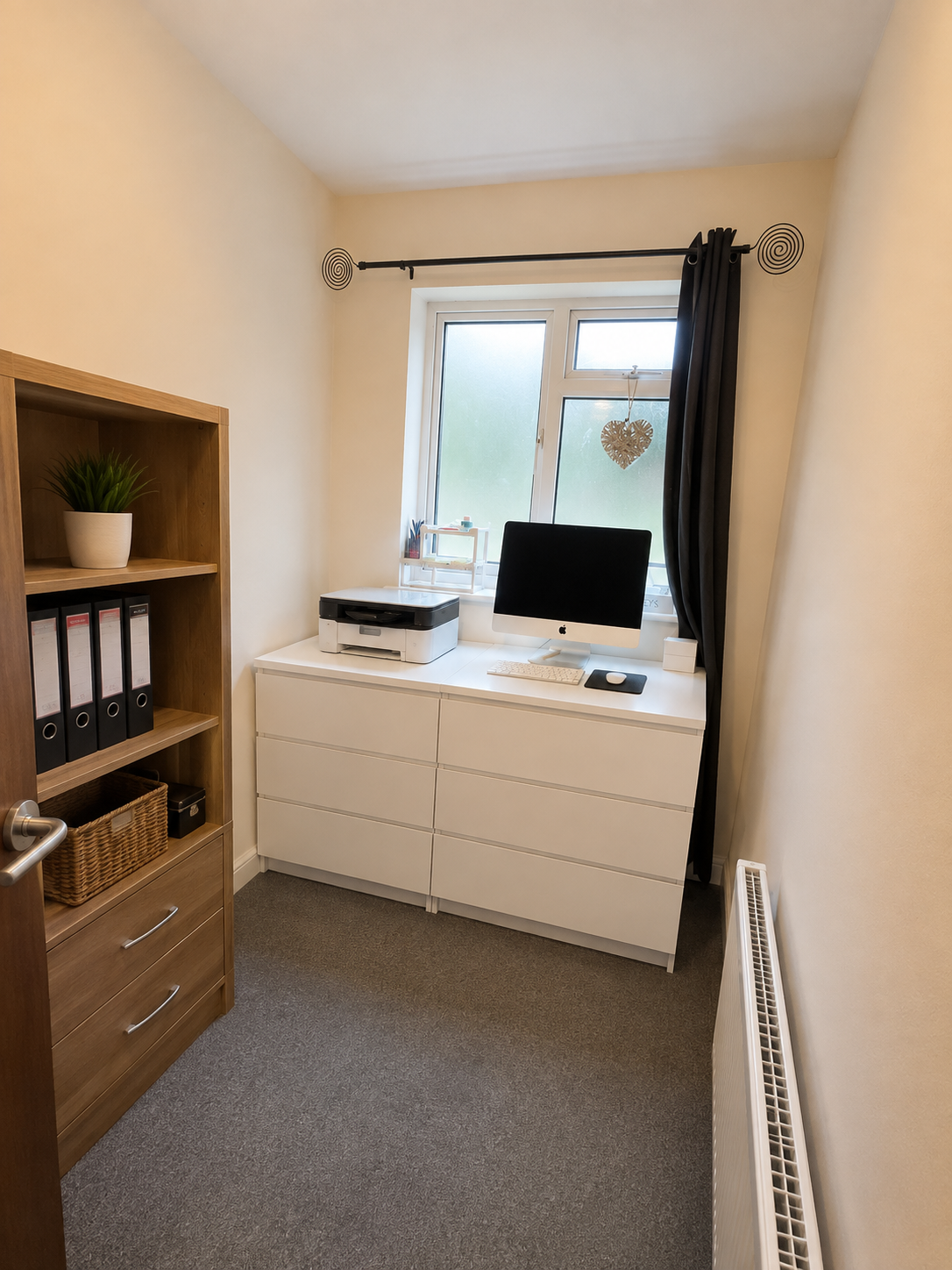 Flat Potter Street in Greater London