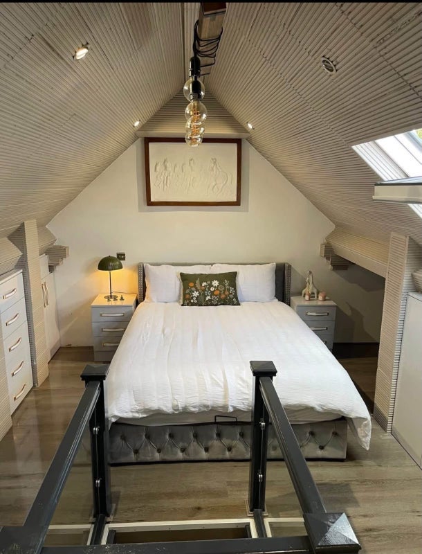 Room Chelsfield Avenue in Greater London