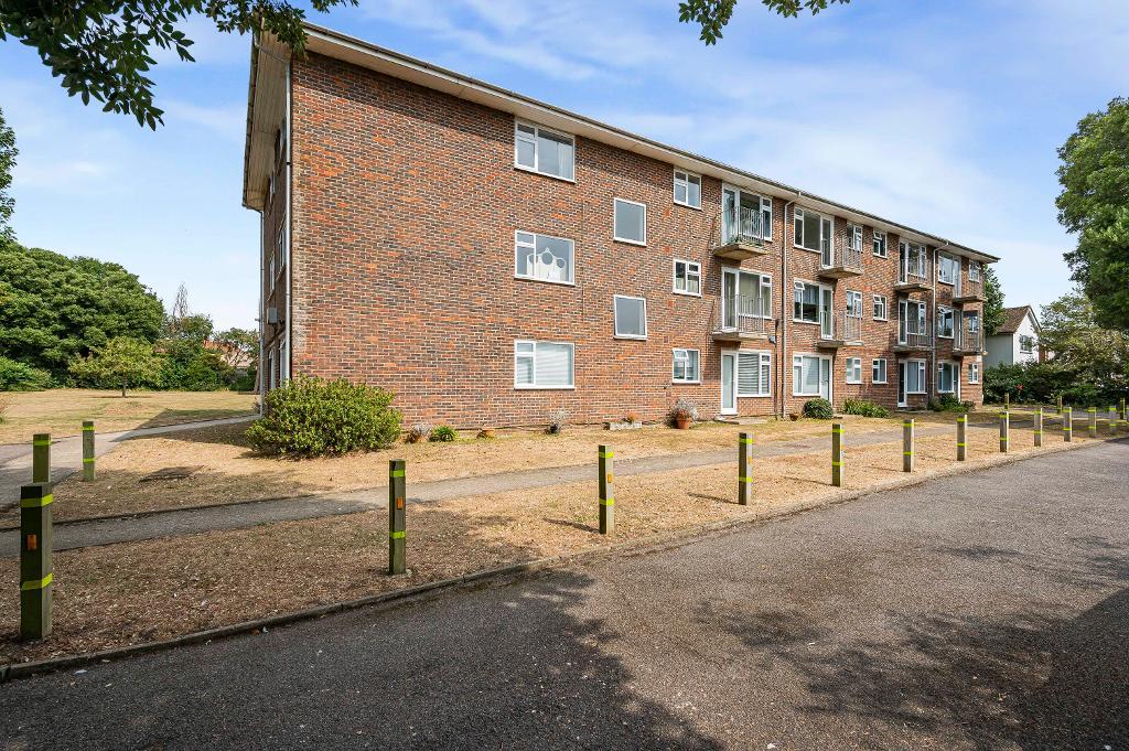 Flat Belgrave Road in Seaford