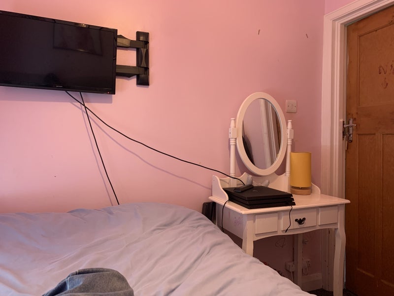 Room Bibury Road in Birmingham