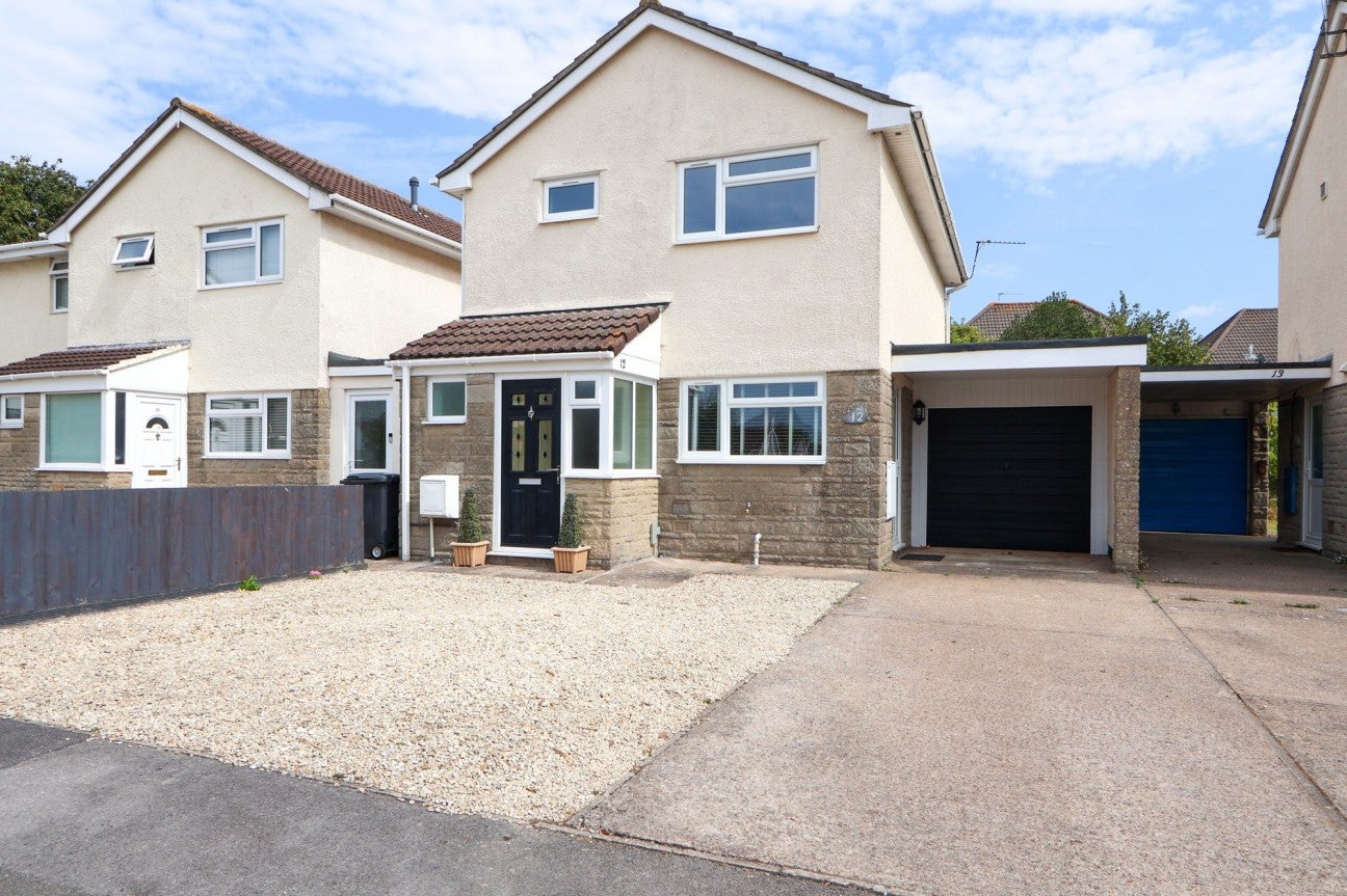 House Dysons Close in Yatton