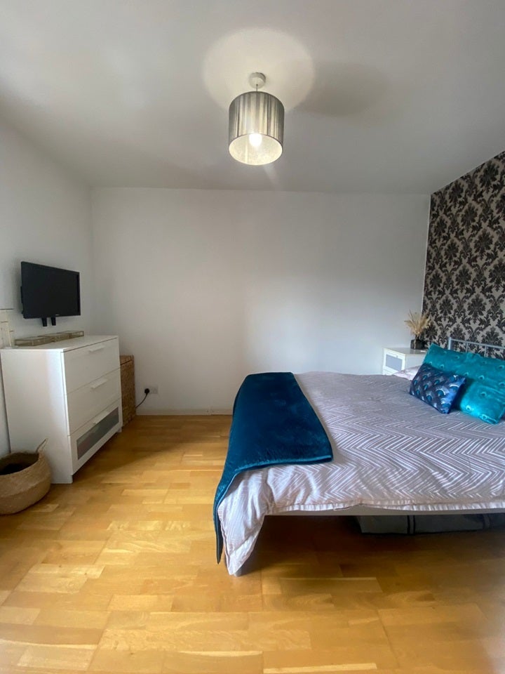 Flat Hewison Street in Greater London