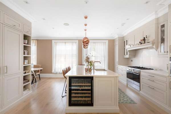 House Silver Birches Close in Greater London