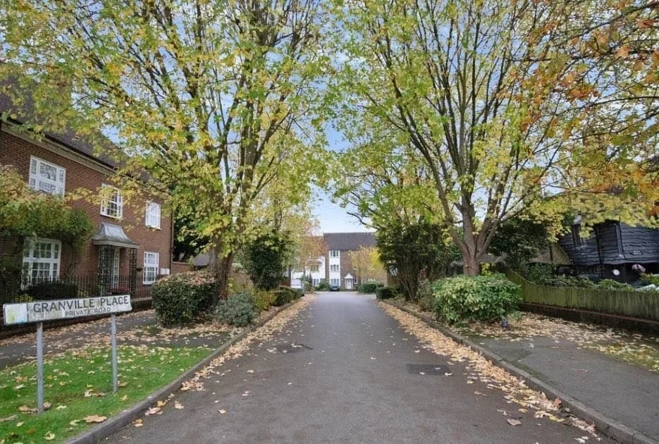 Flat Granville Place in Greater London